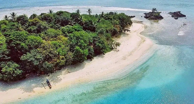 Pantai Teluk Kiluan