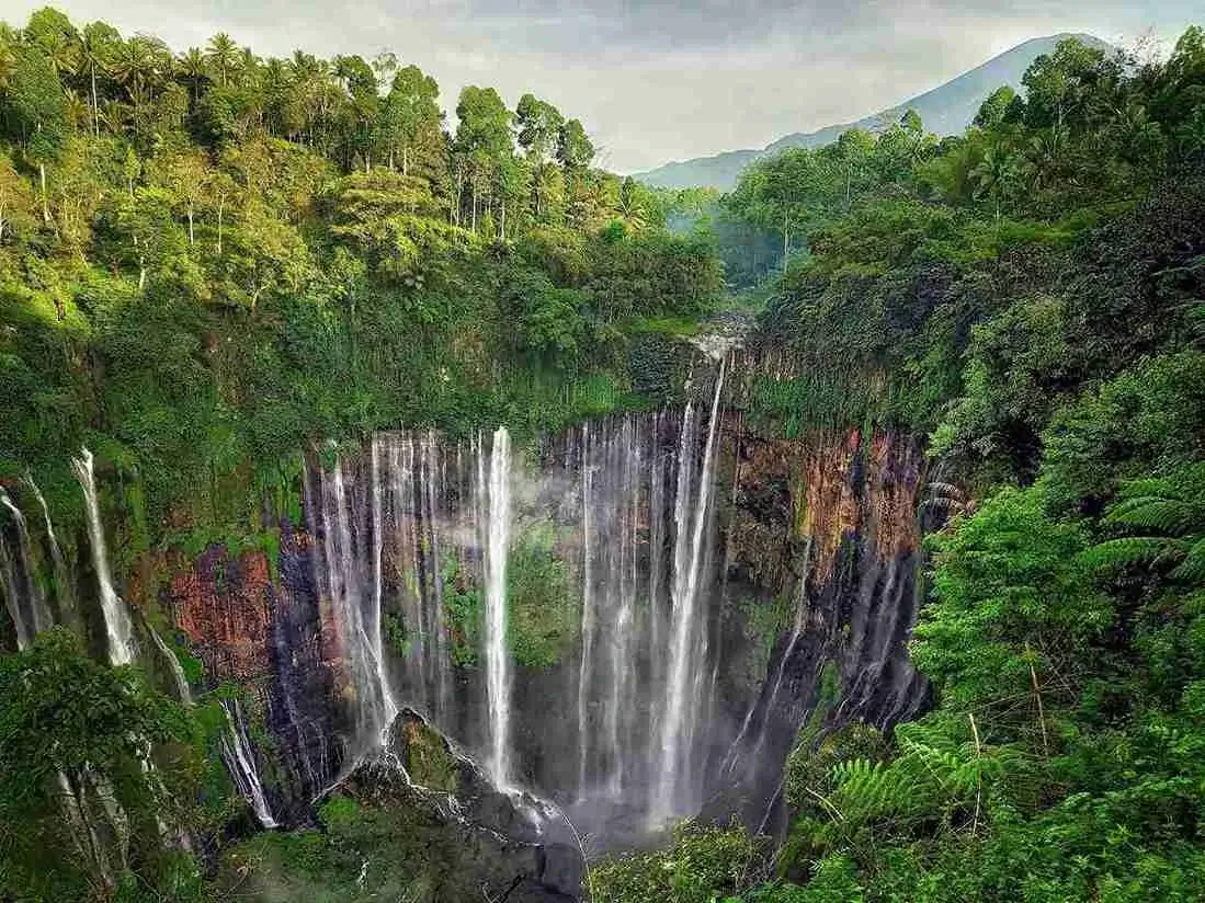 Tumpak sewu waterfall